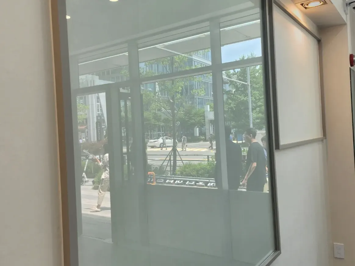 마포구 상수동 건물 복도·대기 동선 야간 위생청소 사례 - 행진크린